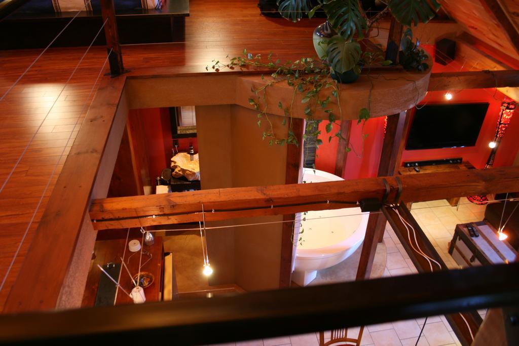 Отель Manoir Ramezay Marieville Экстерьер фото
