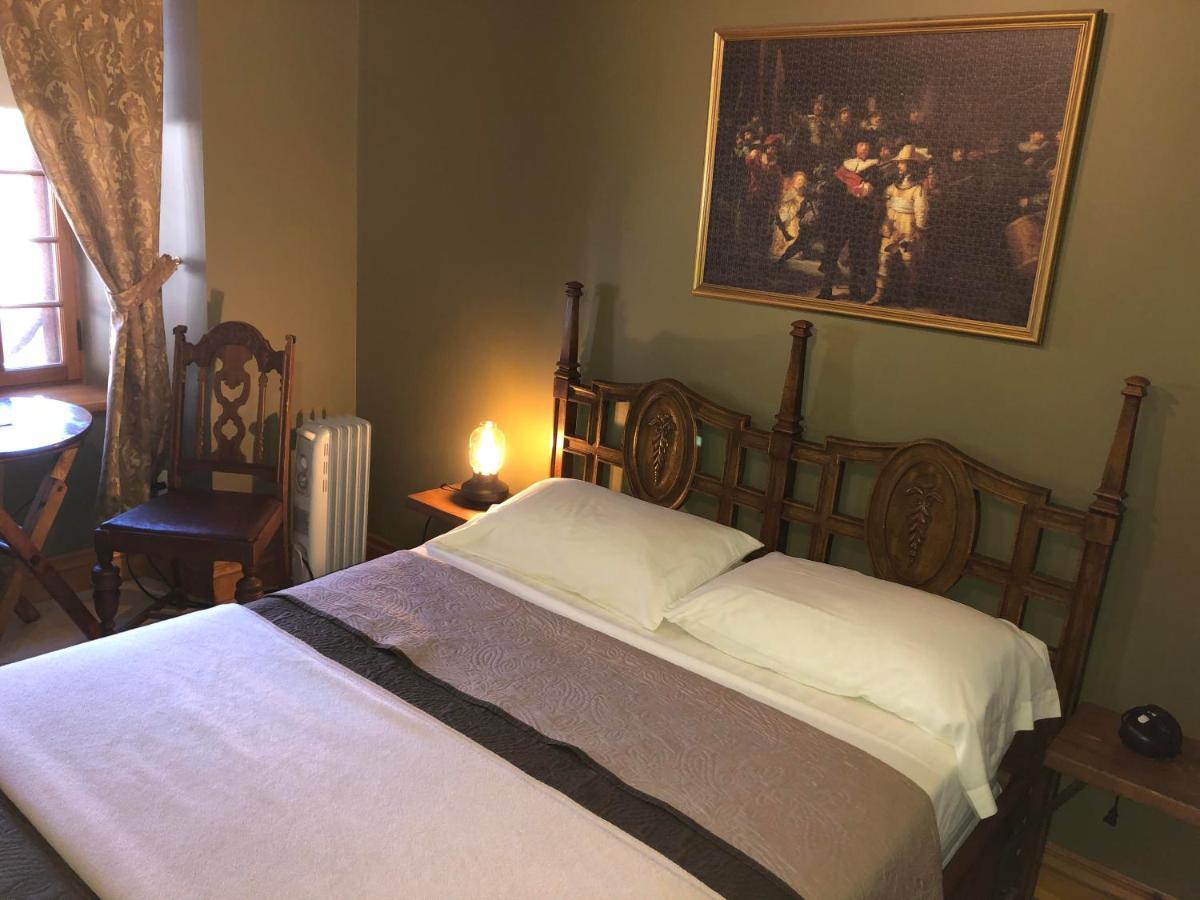 Отель Manoir Ramezay Marieville Экстерьер фото